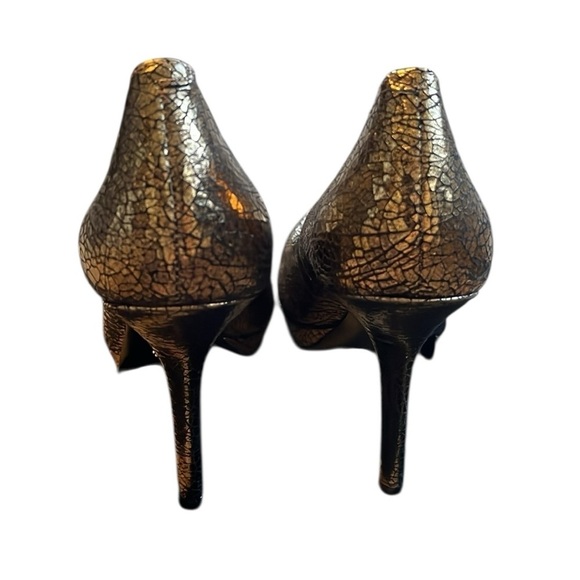 Nine West “Love Fury” Gold Heels Size 8 - Picture 2 of 6
